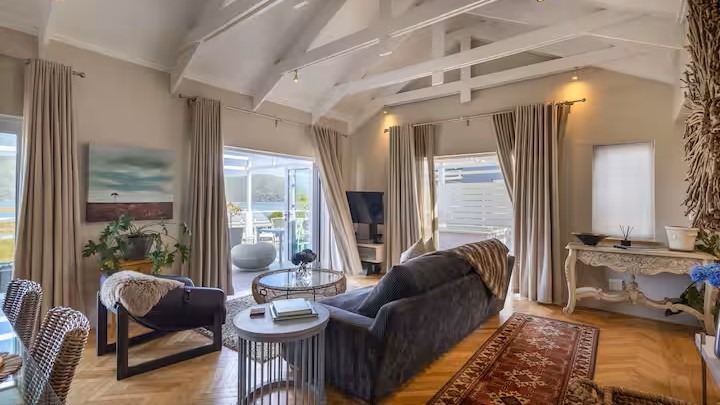 To Let 1 Bedroom Property for Rent in Thesen Islands Western Cape